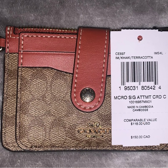 Coach Set New With Tags
Signature Canvas Khaki, Elect. Red (Cross Posted) SOLD - Picture 15 of 15